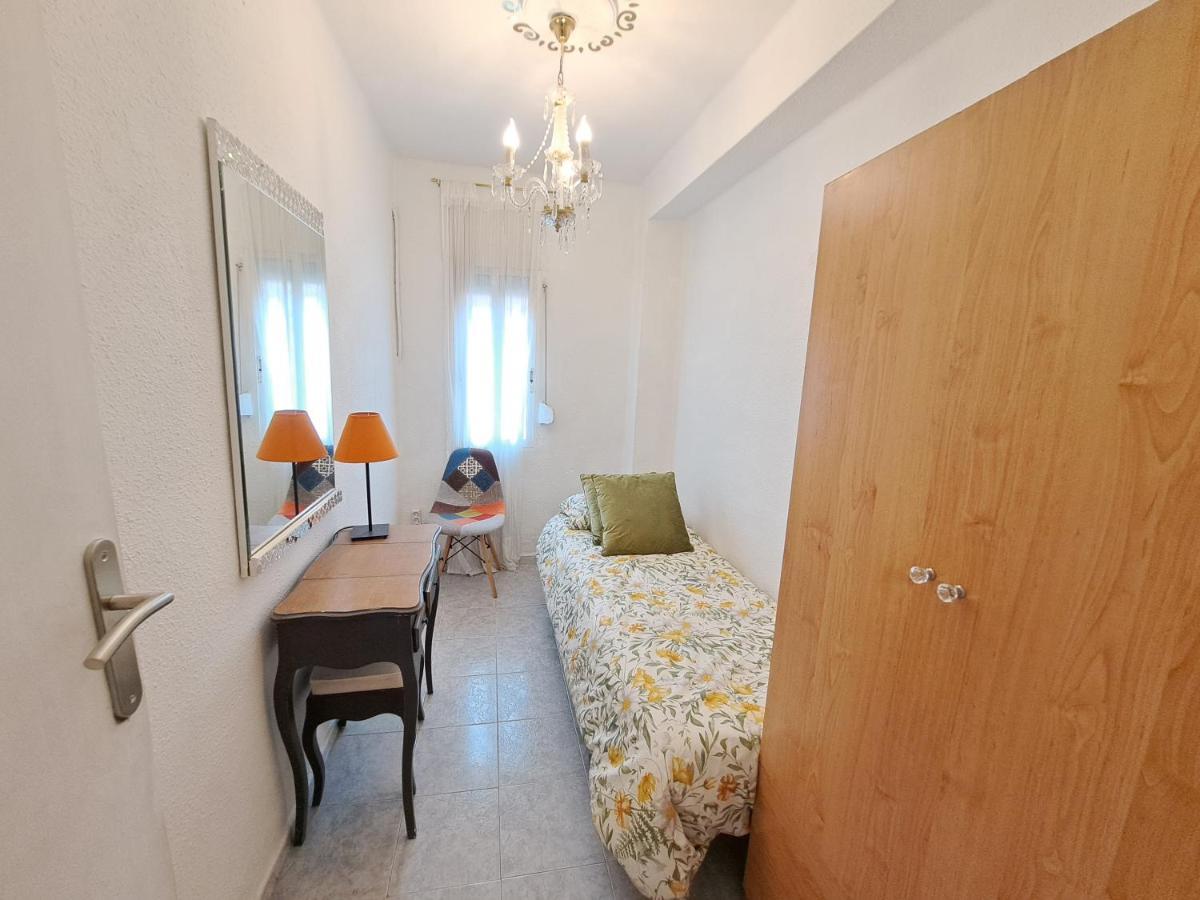 Apartamento Acogedor Con Wifi فالنسيا المظهر الخارجي الصورة